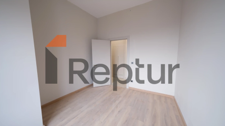 Spacious 3+1 apartment in Kartal area with panoramic sea view