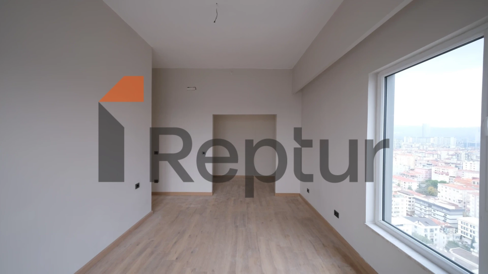 Spacious 3+1 apartment in Kartal area with panoramic sea view