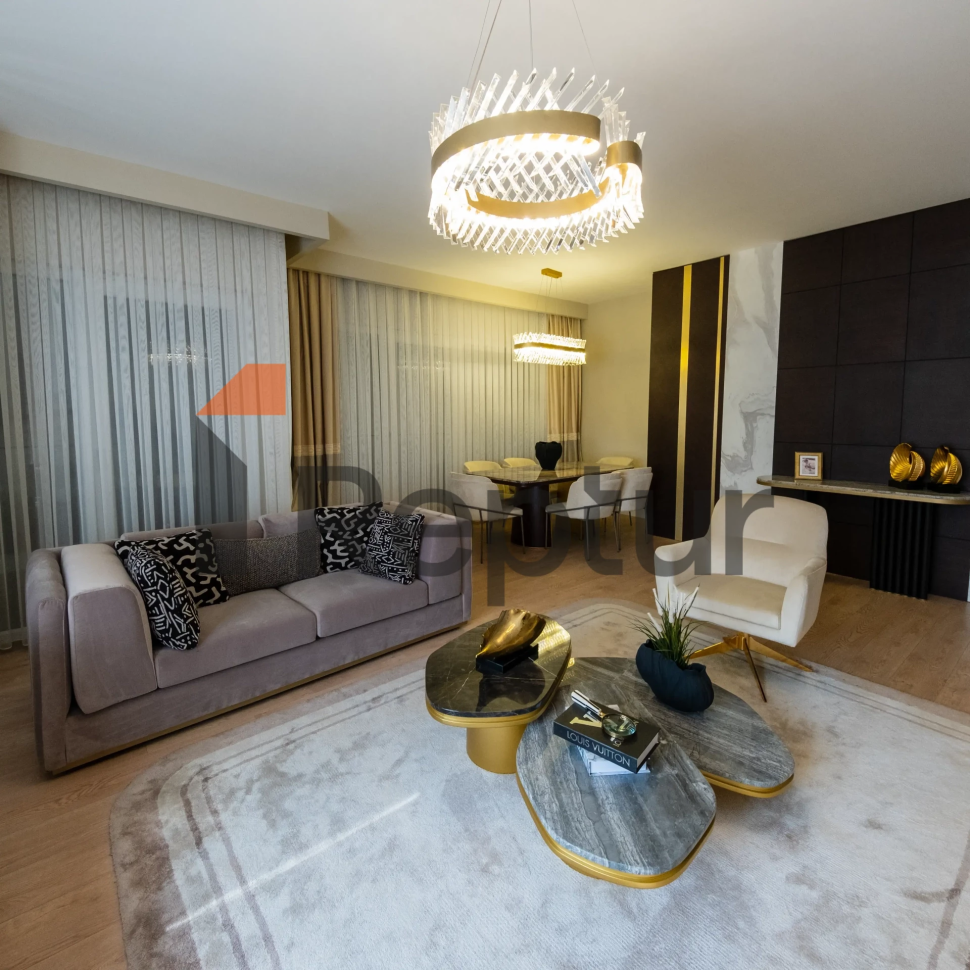 Residential complex in the city center with convenient transport accessibility